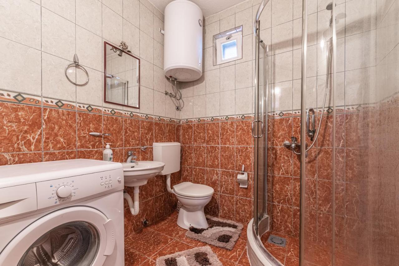 Frile Apartments Nikšić Esterno foto