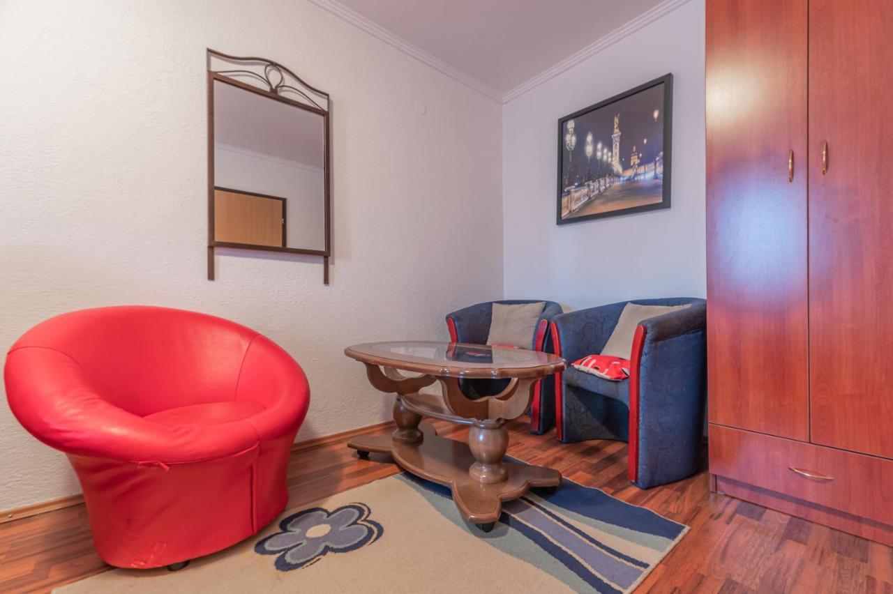 Frile Apartments Nikšić Esterno foto